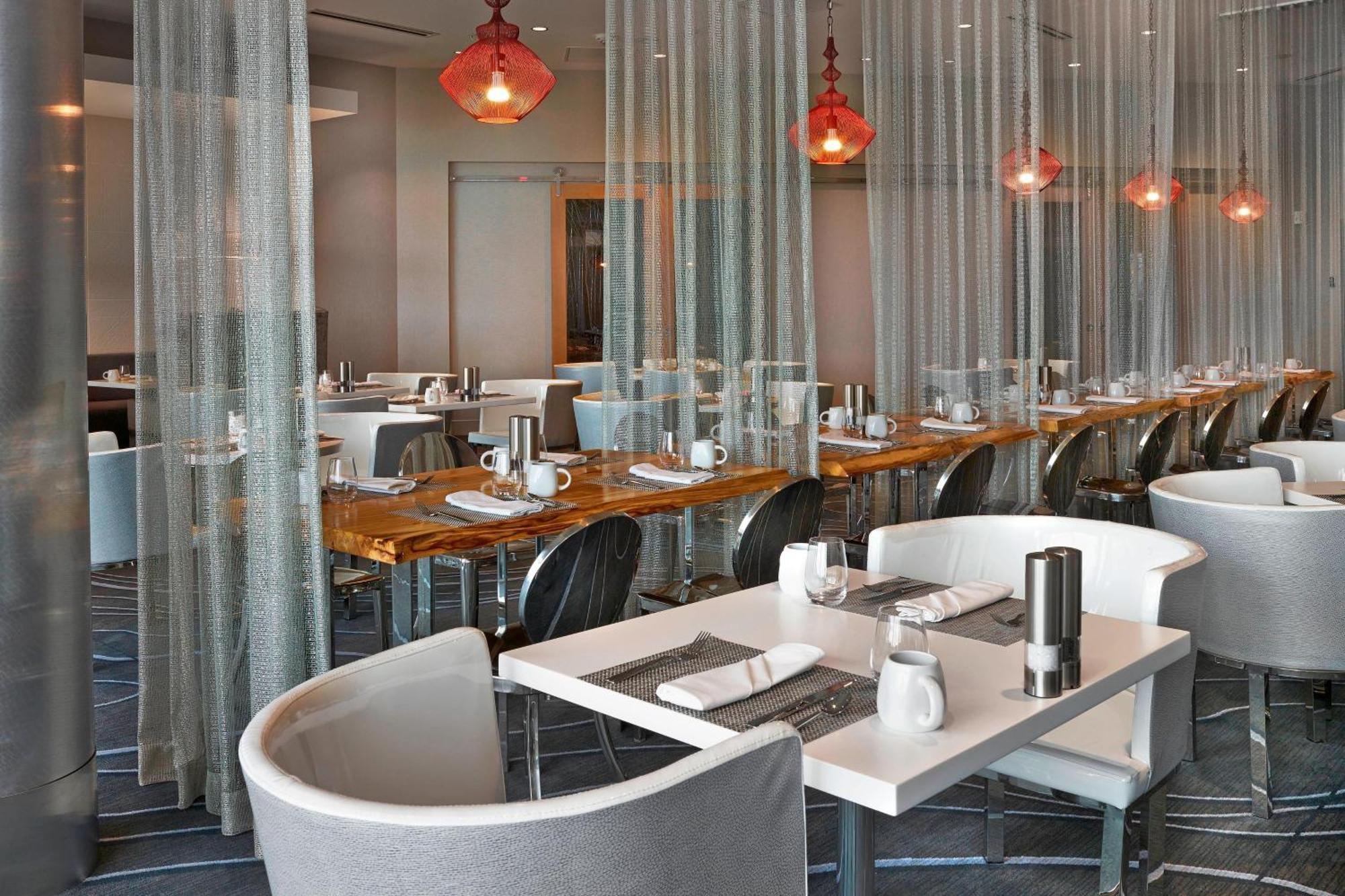 Renaissance Edmonton Airport Hotel Nisku Eksteriør bilde